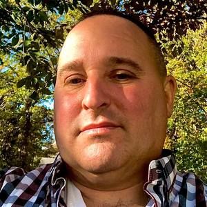 Meet your Posher, Damon